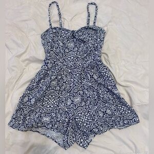 L’amour by Nanette Lepore Blue & White Printed Shorts Romper - Size 7